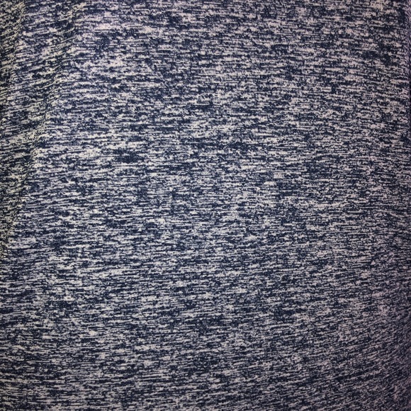 Under Armour Dri Fit Tee - Like New! - Picture 3 of 6